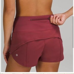 Lululemon Mulled Wine Speed Up Shorts size 4 High Rise NWT